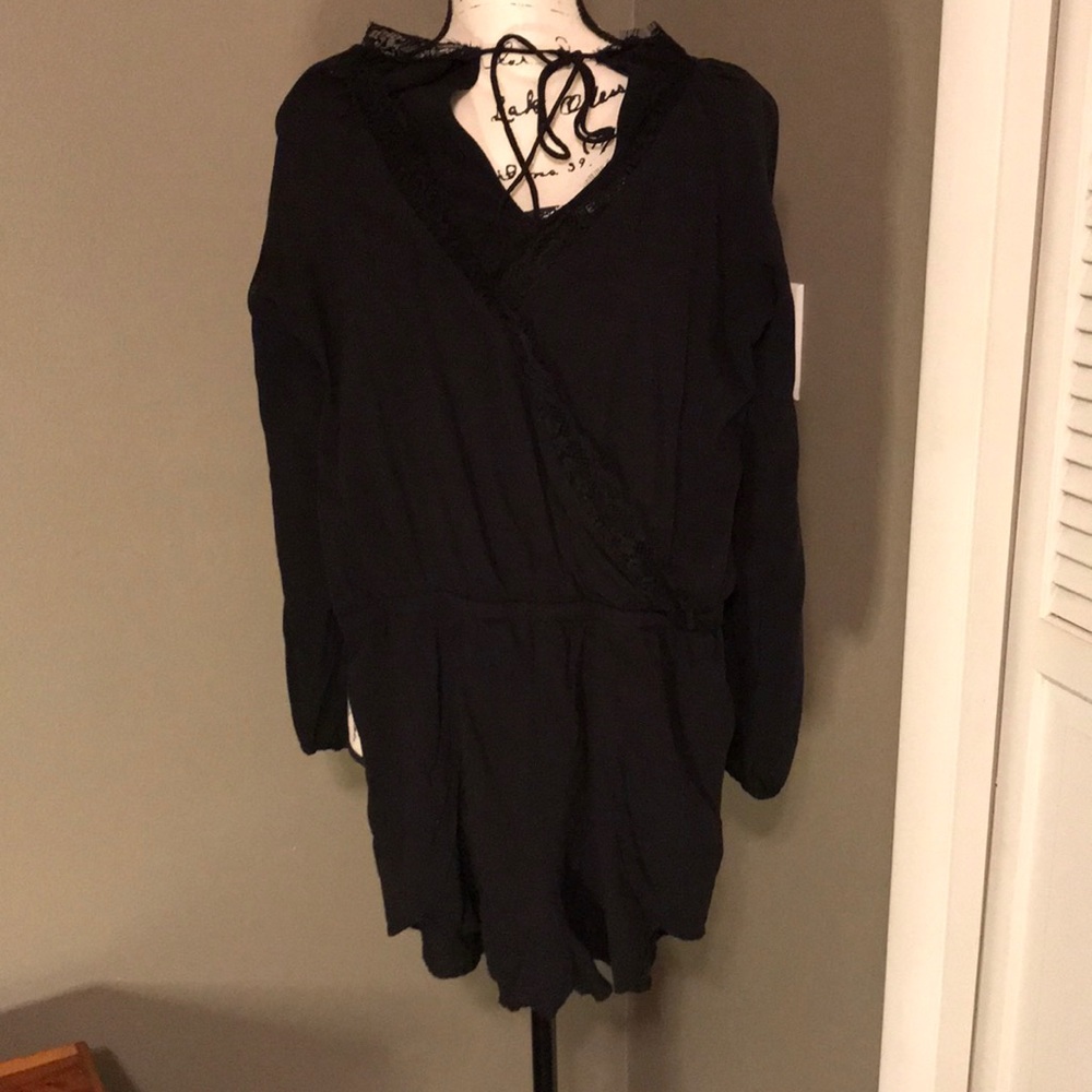 Black Express Romper size small